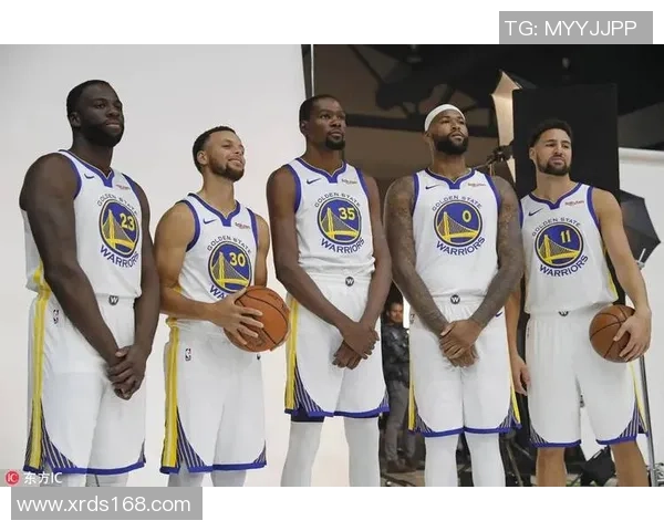 2015年NBA季后赛总决赛第七场勇士与骑士的巅峰对决回顾与分析